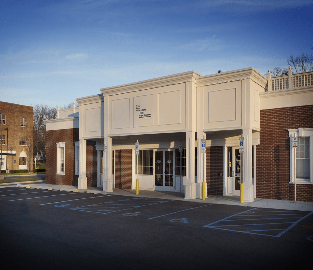 Northwell Health Smithtown Imaging Entrance